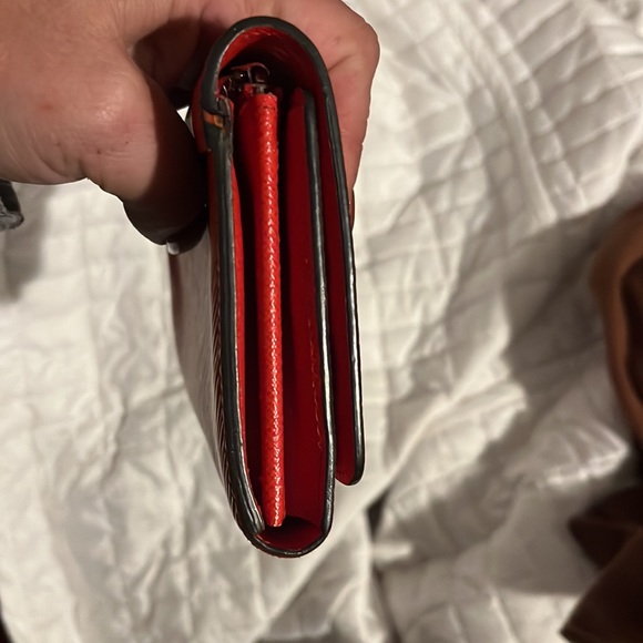 RARE authentic Louis Vuitton red epi leather twist lock  long wallet - Picture 5 of 13